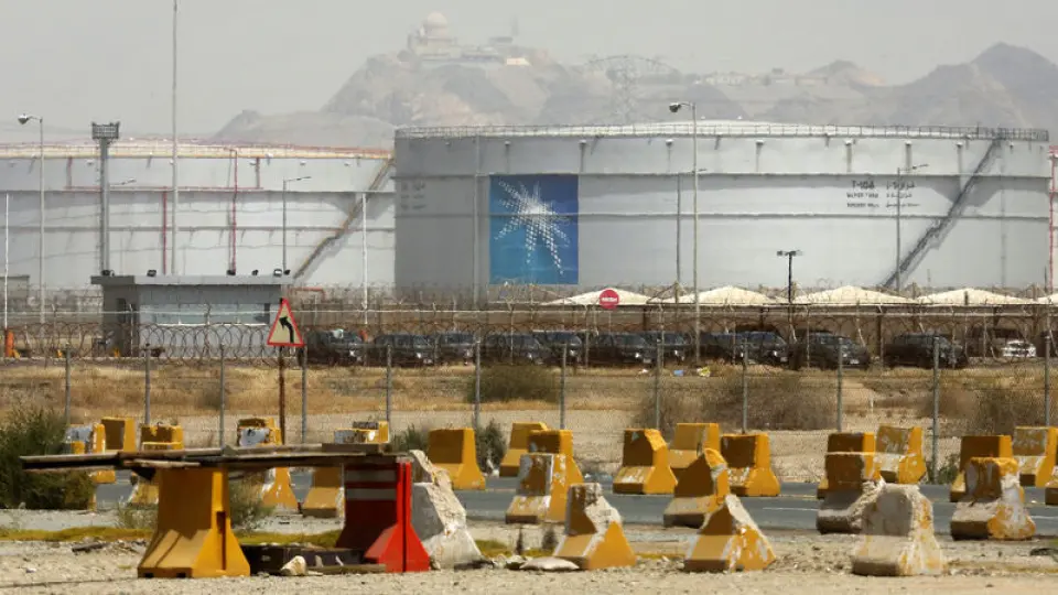 Aramco'da saldırı alarmı: Genel merkez boşaltıldı, evden çalışmaya geçiliyor