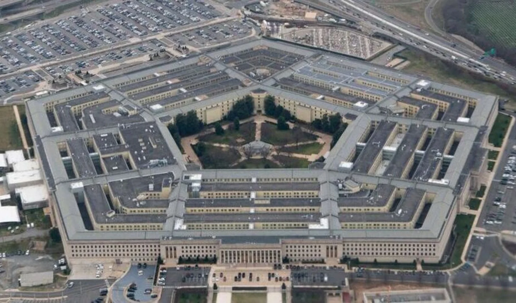 Pentagon’dan 90 günlük dayanıklılık planı: ABD üsleri krizlerde dış destek olmadan çalışacak