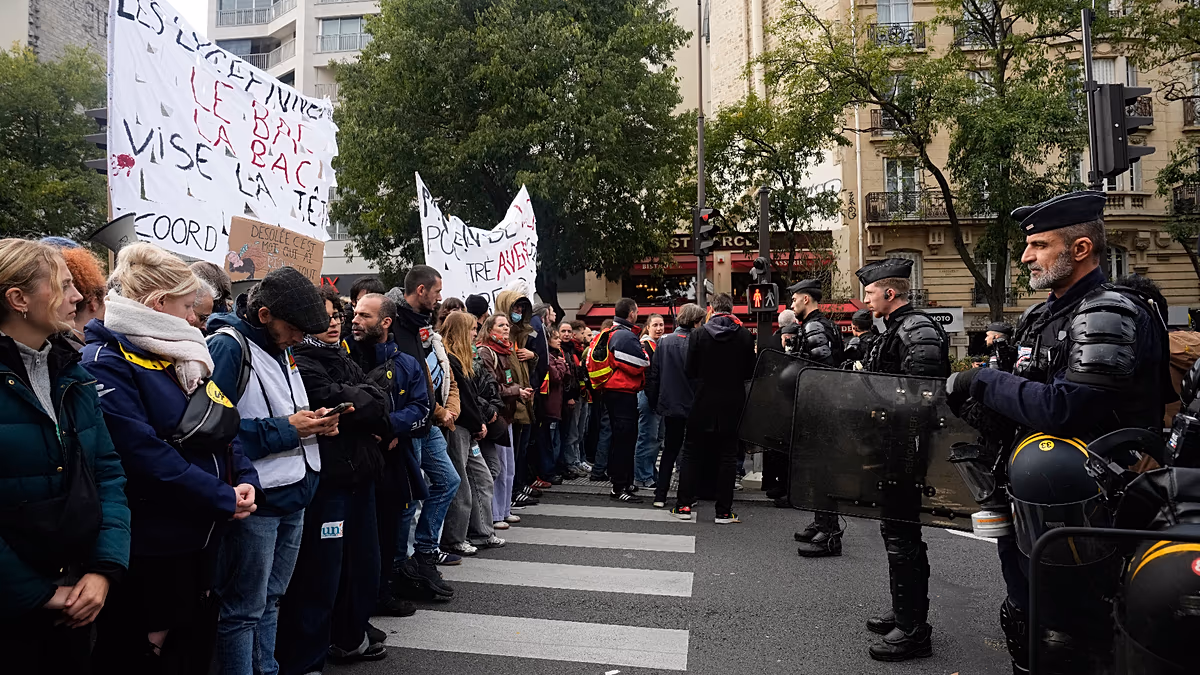 Fransa’da protestolar için güvenlik önlemi arttı: İşletmeler tedirgin