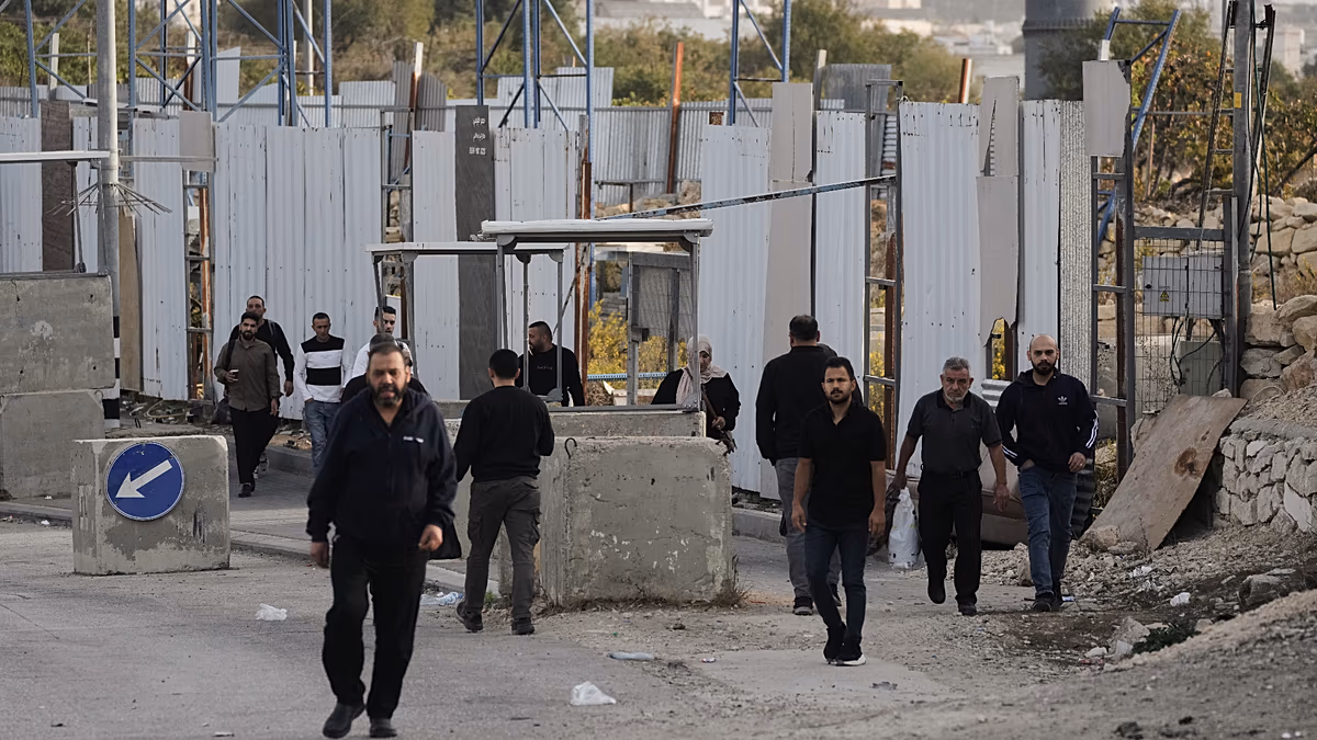 İsrail, El Halil’de 250 Filistinli aileyi yerinden etti