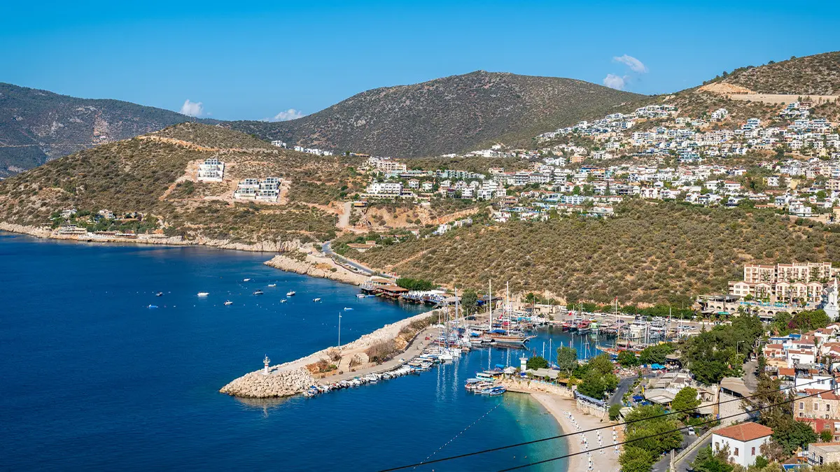 Sonbahar'ın en iyi 5 tatil rotasını açıklandı: Türkiye’den o ilçe listede! - TREND