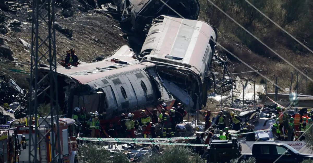 İspanya'da ikinci hızlı tren faciası. 74 kişi öldü, üç gün yas başladı