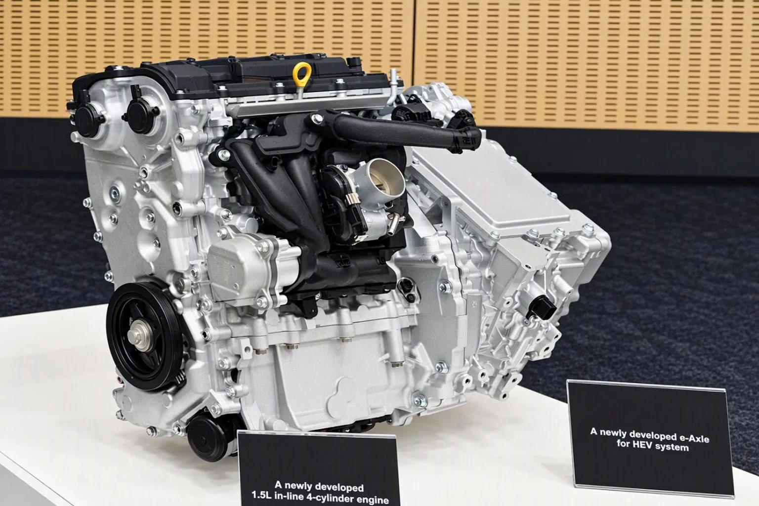 Toyota, yeni hibrit sistemiyle yüzde 15’in üzerinde tasarruf hedefliyor