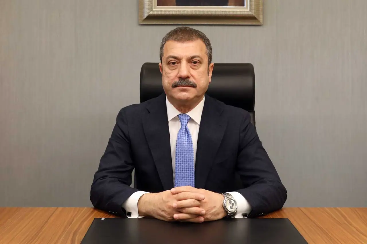 AKP'li Savcı Sayan'dan BDDK Başkanı’na: 'Emre Tezmen'den 20 milyar TL istediniz mi?