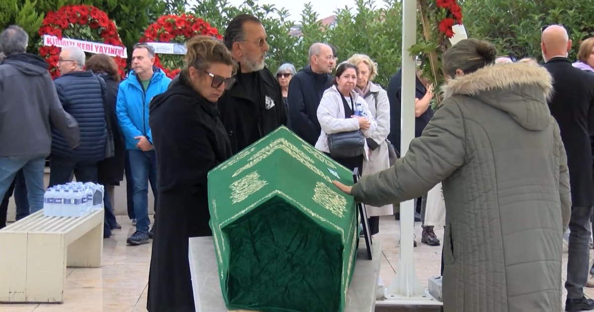 Cem Akaş son yolculuğuna uğurlandı: Bir annenin en acı vedası