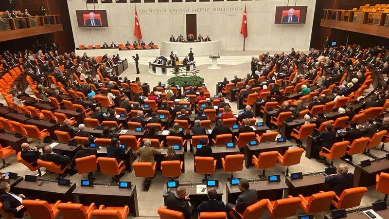 Fonların tasfiyesine ilişkin teklifin ilk 5 maddesi kabul edildi
