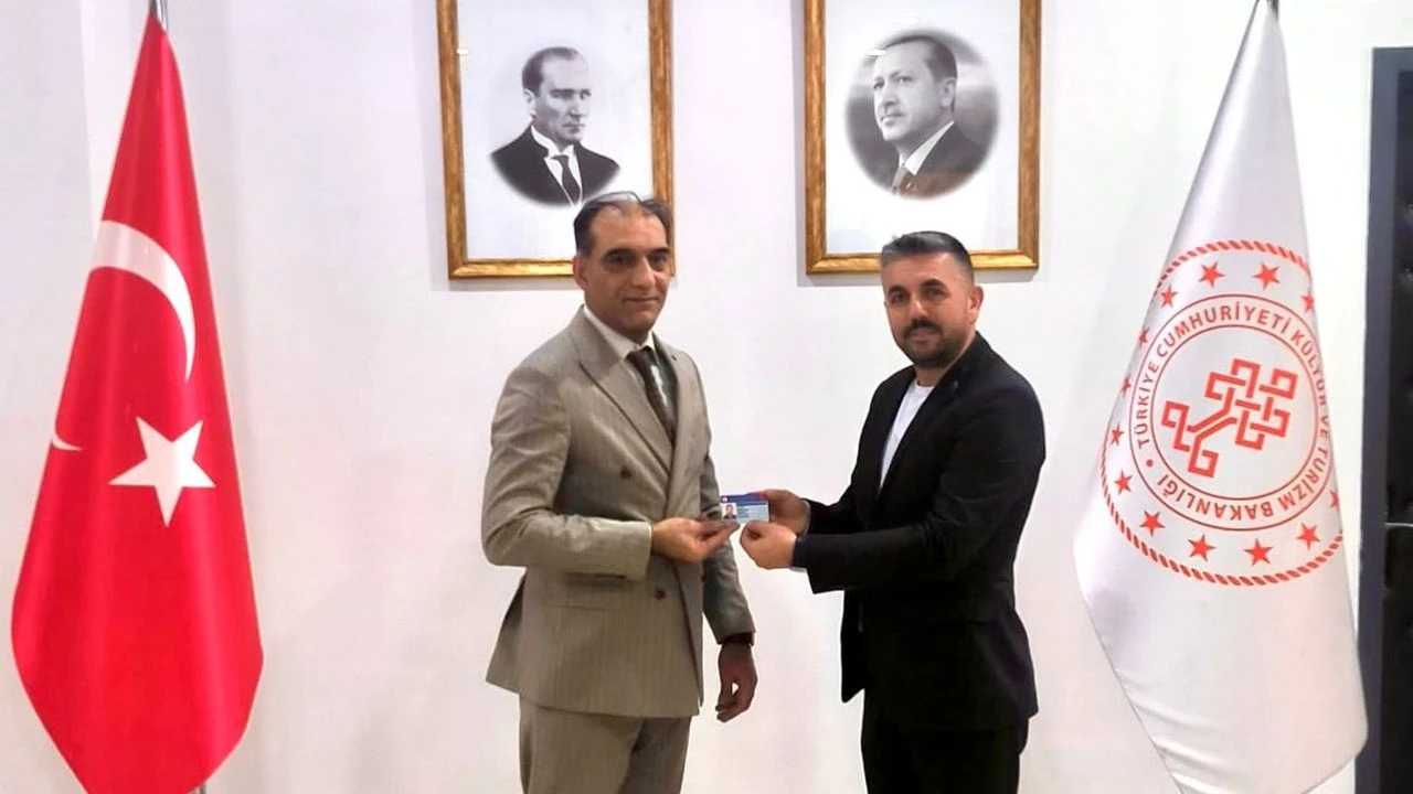 Malatyalı Sanatçı Oktay Demirci’ye Bakanlıktan Büyük Onur!