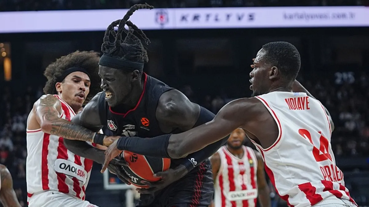 Beşiktaş, sahasında Olympiakos'a mağlup oldu