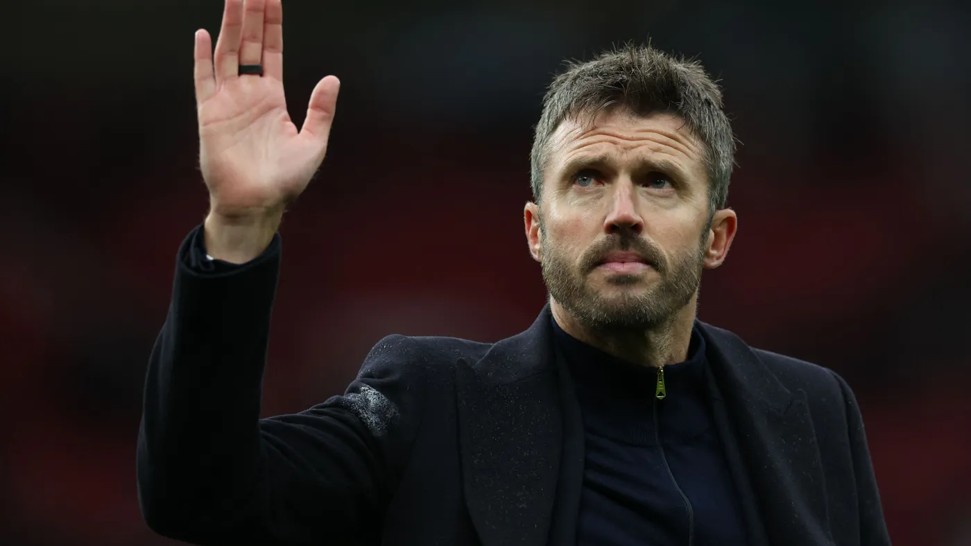 Sürpriz bir isim gündemin zirvesinde: Carrick'in yerine Manchester United'ın masasında 4 teknik direktör