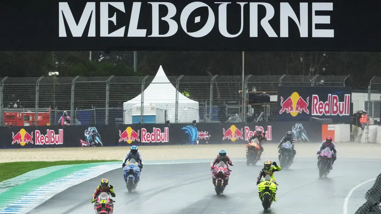 MotoGP Avustralya Grand Prix'sine yoğun yağış engeli