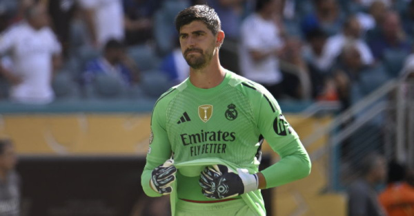 Real Madrid'de Thibaut Courtois El Clasico'da yok! Barcelona kadrosuna alınmadı