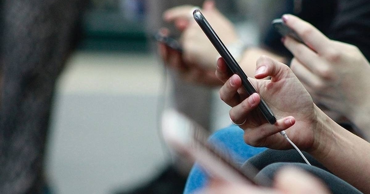 Yüz binlerce cep telefonu 3 gün sonra kullanıma kapatılacak