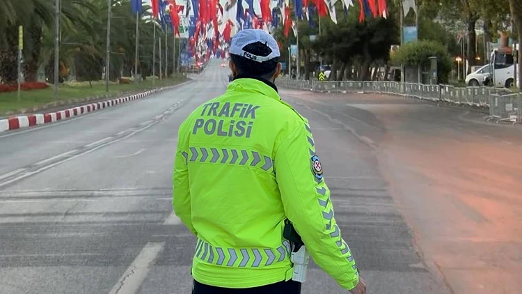 İstanbul'da yarın bu yollar trafiğe kapanacak
