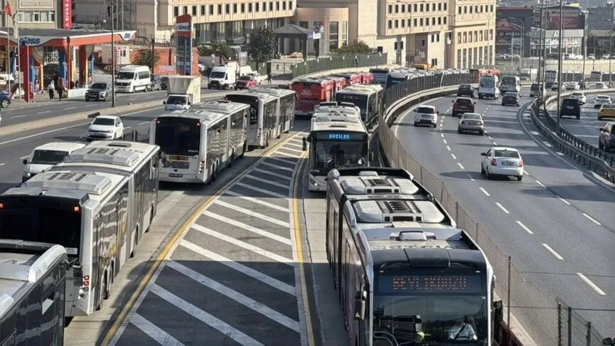RESMİ GAZETE AÇIKLADI! 28 ve 29 Ekim toplu taşıma ücretsiz mi? İstanbul, İzmir ve Ankara'da otobüsler bedava mı?